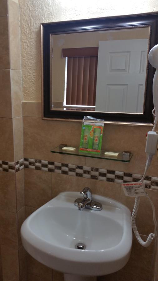 Palms Inn Dania Beach Εξωτερικό φωτογραφία